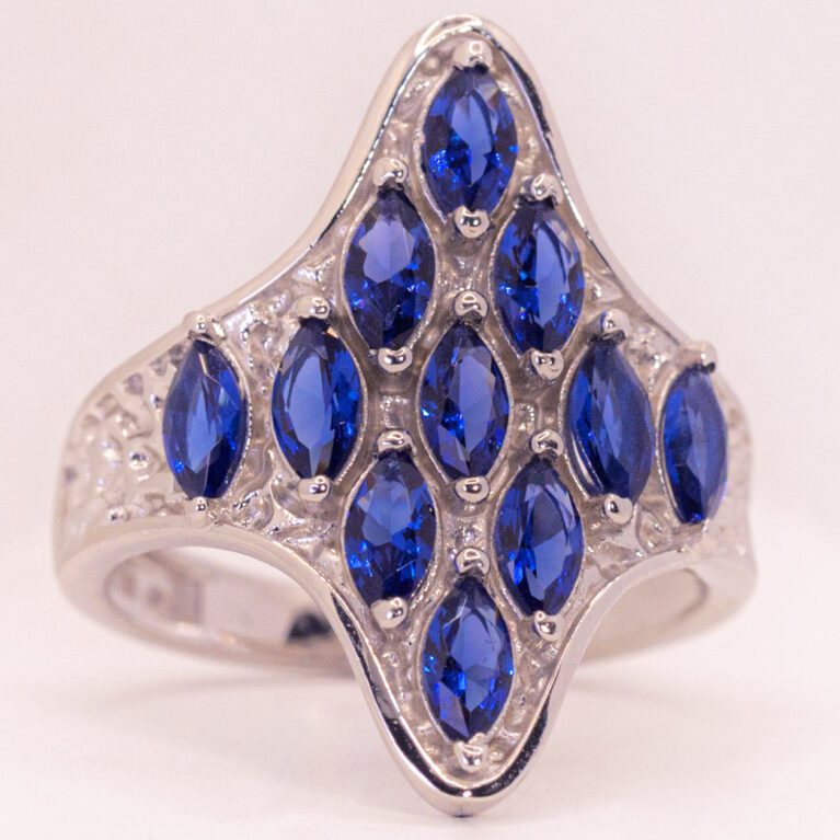Silver Aura Neelam Finger Ring